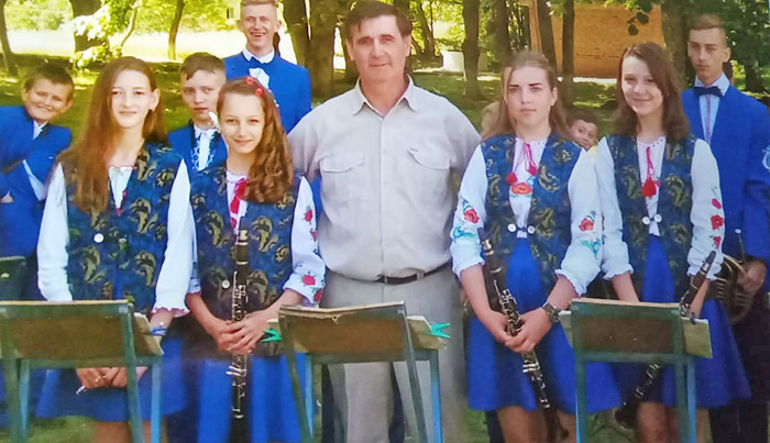 Леонід Проценко з вихованцями та вихованками, 2019 рік